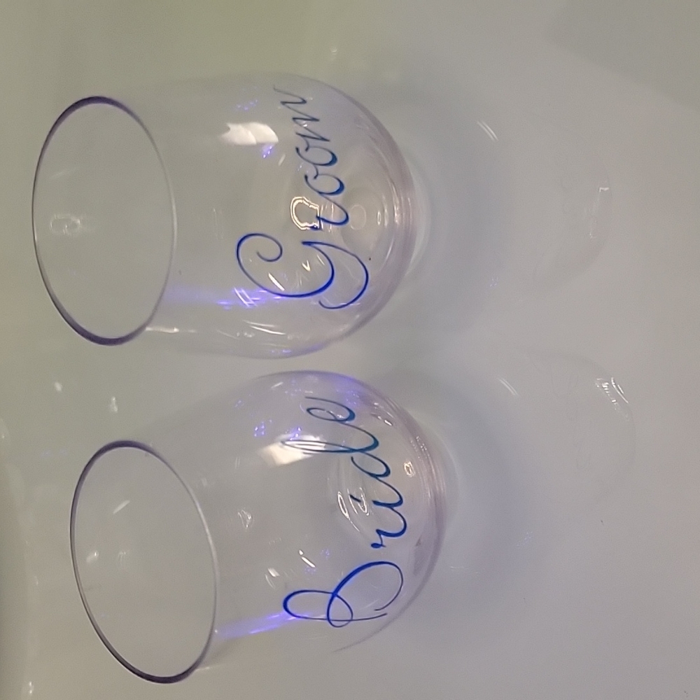 Bride & groom. Acrylic wine glass set.